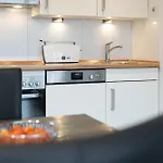 Schuetzenstr 17 Whg 8 شقة