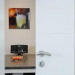 Schuetzenstr 17 Whg 8 شقة